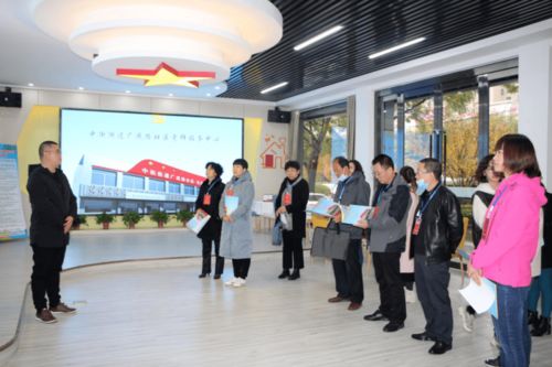 代表委員進網格，建言獻策促治理——中街街道人大工委組織轄區人大代表開展“多網合一”管理工作調研活動
